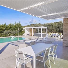 3 bedroom villa with infinity pool, jacuzzi & sauna, Castellammare del Golfo, sleeps 6